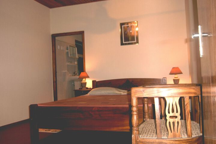 Room 34 of 65