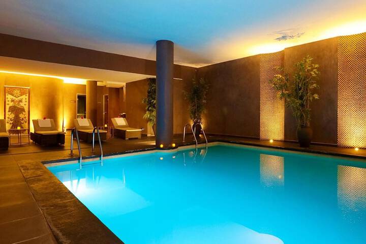 Hotel with Pool