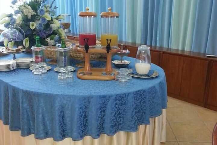 Breakfast/Coffee Service 27 of 48