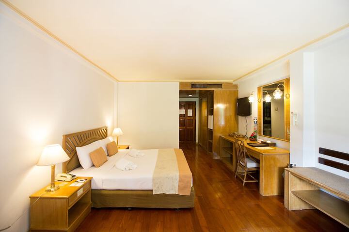 Room 14 of 71