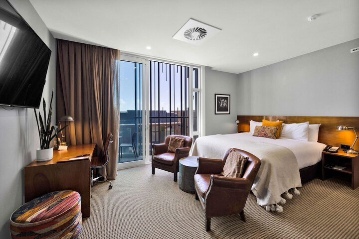 Room 45 of 117