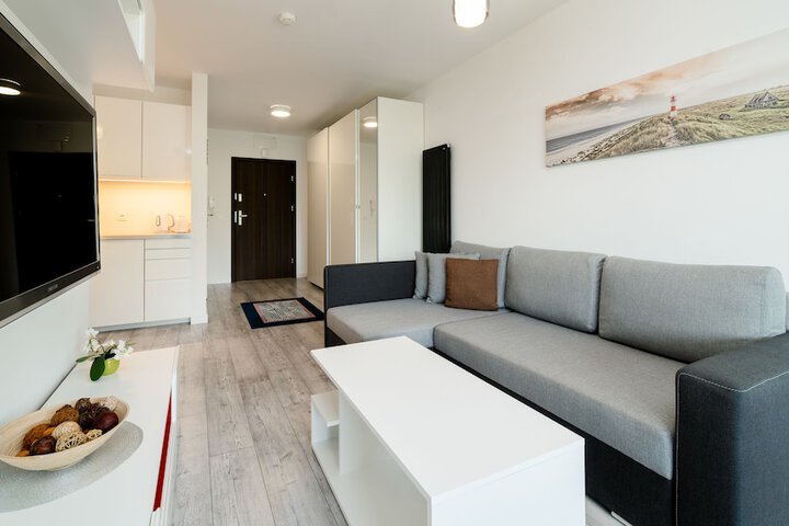Room 48 of 375