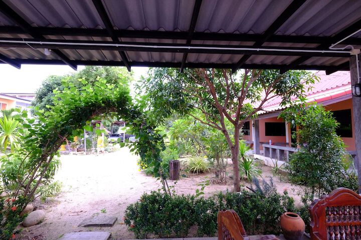 Property Grounds 36 of 49