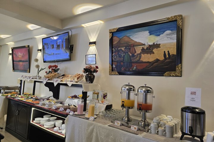 Breakfast/Coffee Service 36 of 43