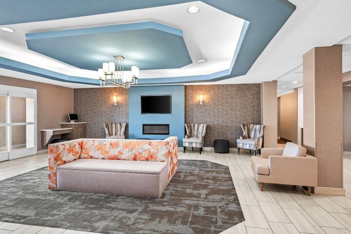 Hotel Interior 4 of 104