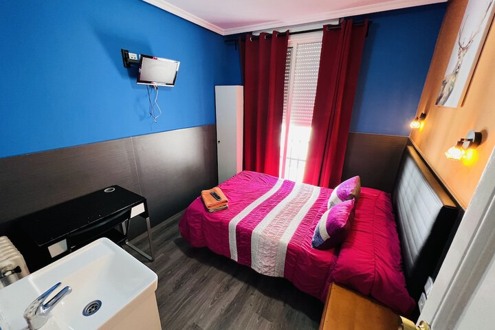Room 14 of 50