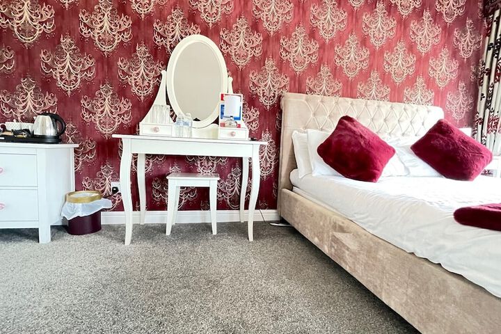 Room 12 of 67