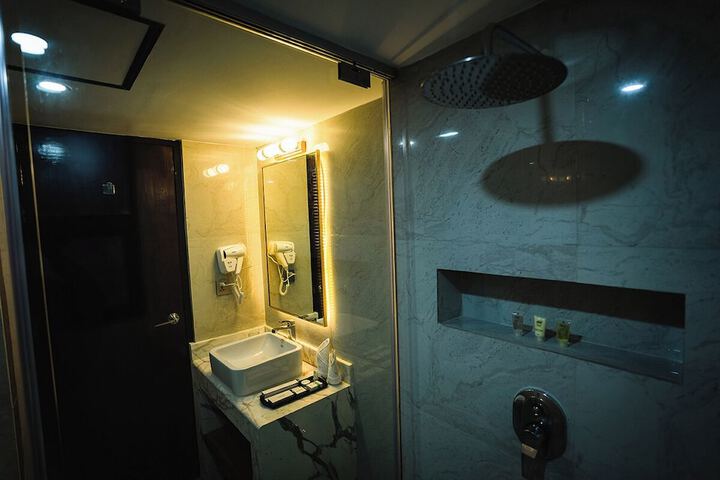 Room 26 of 55