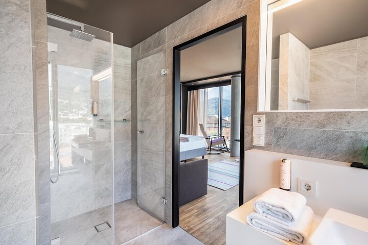 Clean Restrooms