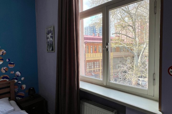 Room 12 of 30