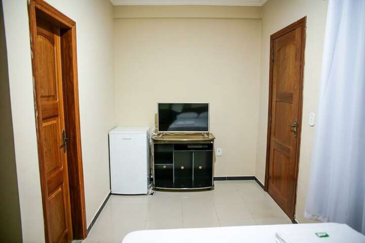 Room 13 of 27