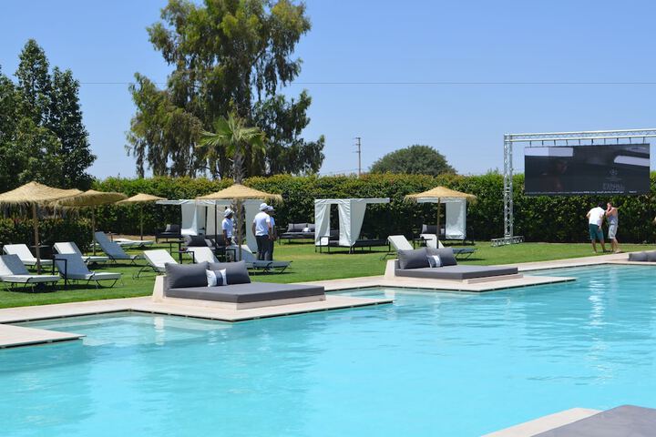 Pool 14 of 37