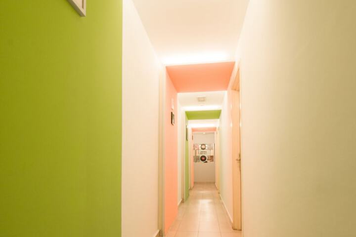 Ballroom/Hall 23 of 24