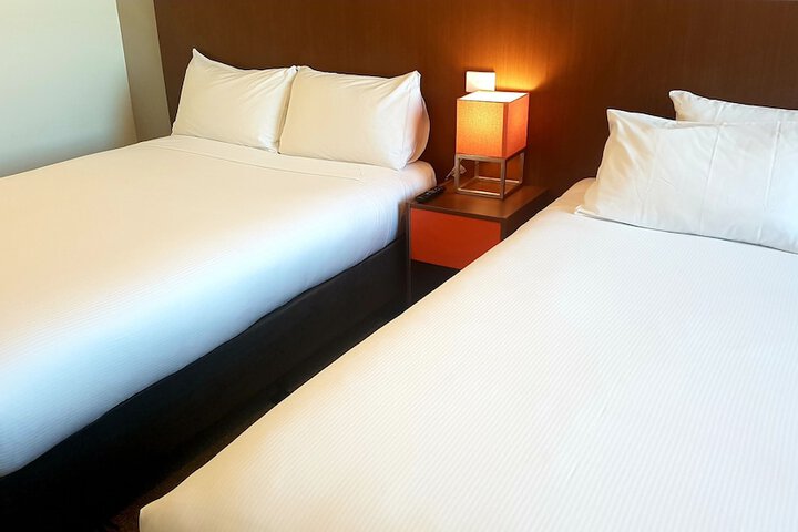 Room 3 of 18