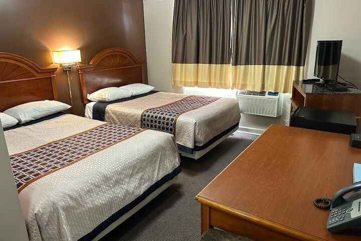 Room 7 of 34