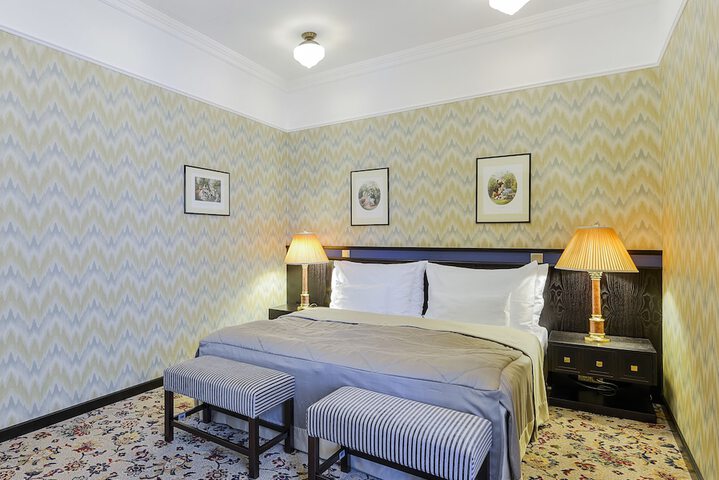 Room 71 of 124