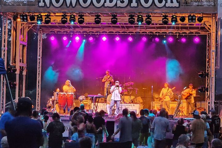 Entertainment 13 of 24