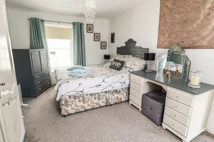 Room 3 of 19