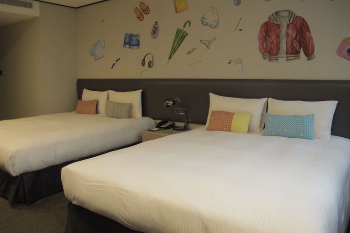 Room 12 of 92