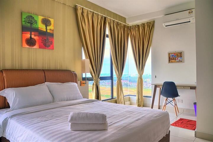 Room 7 of 96