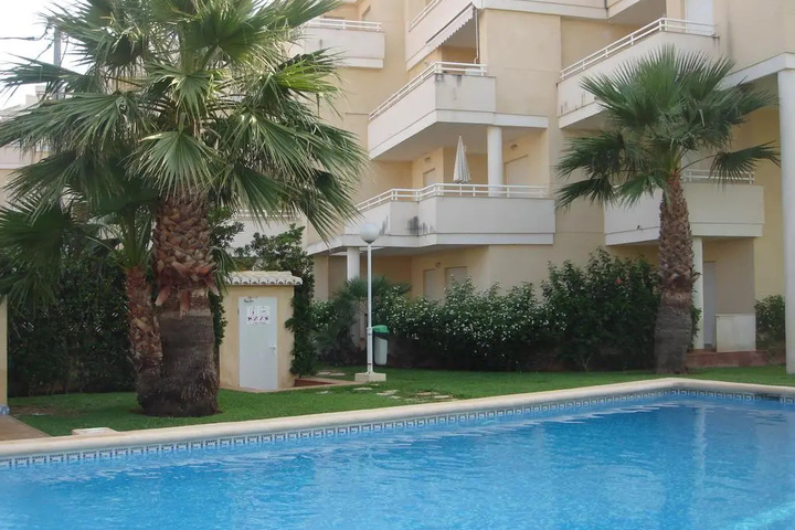 Pool 5 of 13