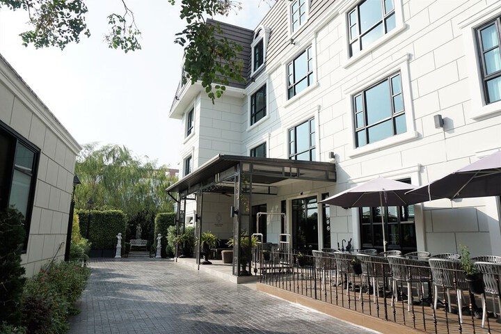 Hotel 52 of 58