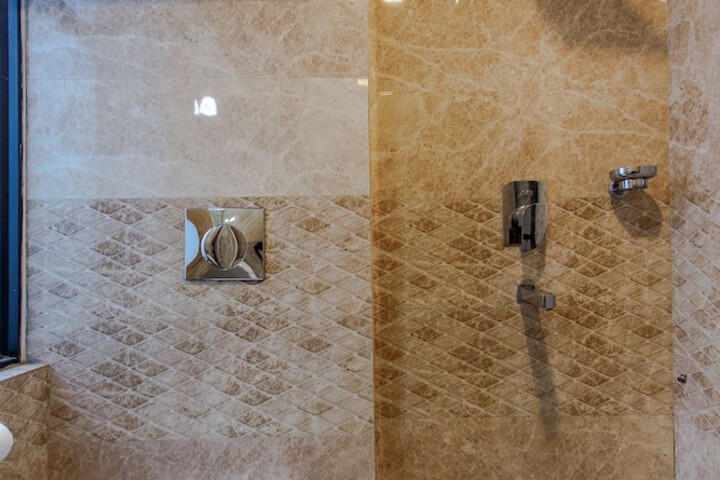 Room 52 of 87