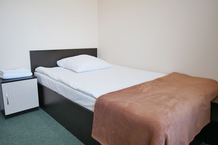 Room 10 of 49