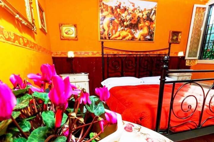 Room 9 of 20