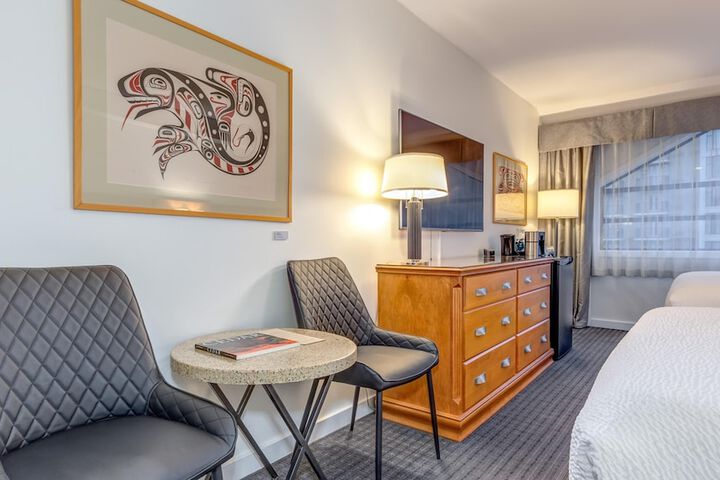 Room 28 of 42