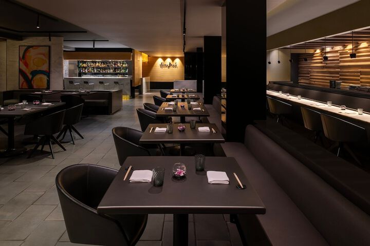 Dining 222 of 324
