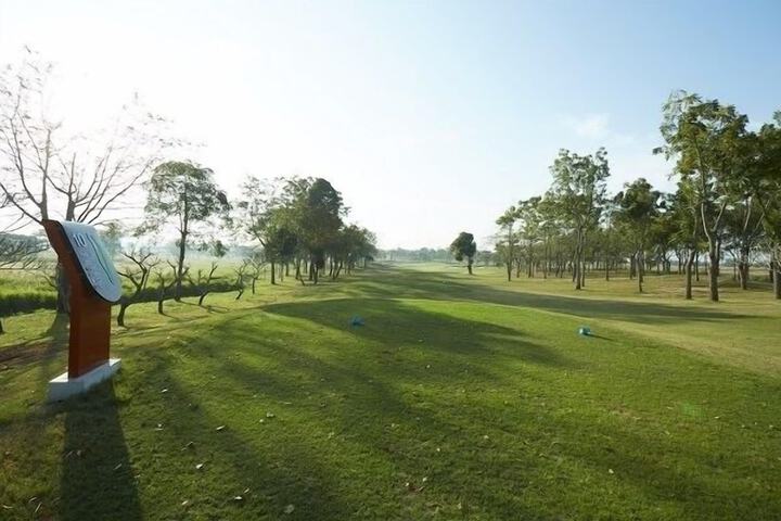 Golf 16 of 40