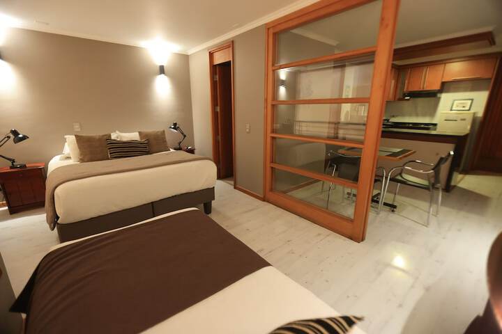 Room 13 of 28