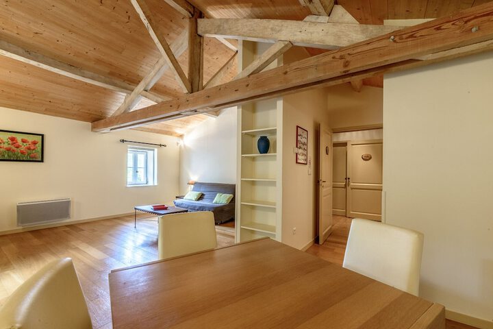 Room 3 of 10