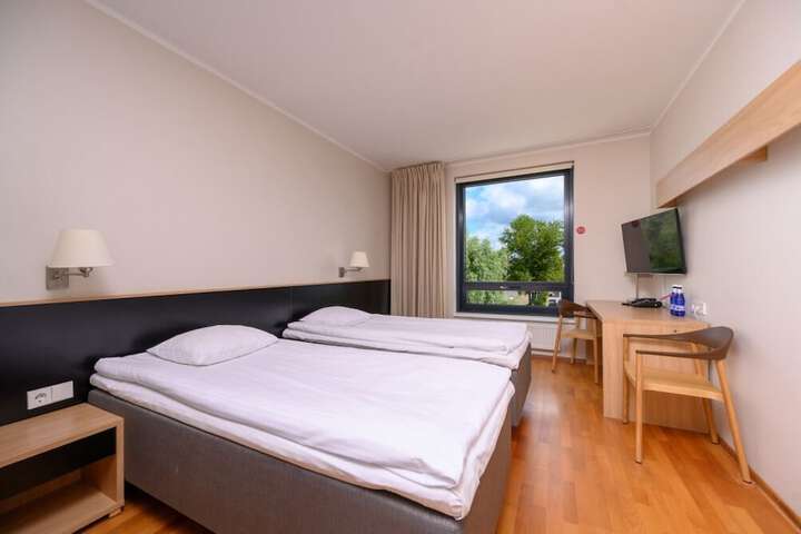 Room 12 of 53