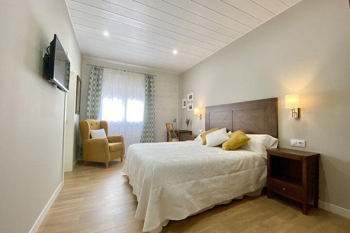 Room 4 of 50