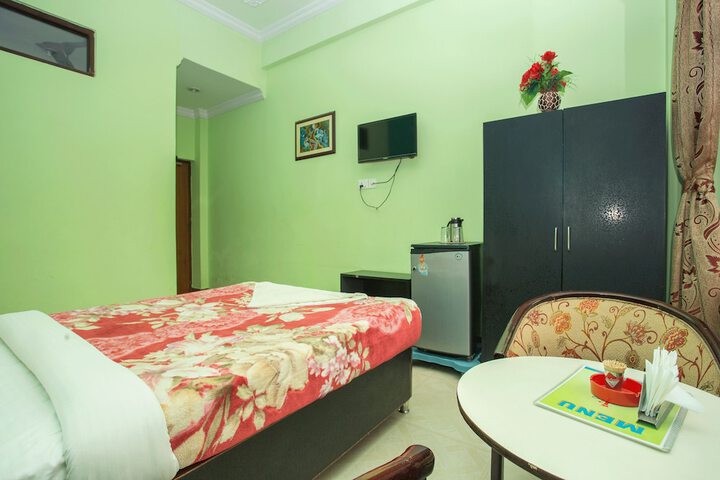 Room 12 of 41