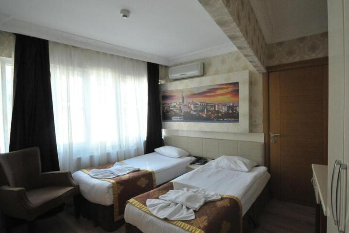 Photo 8