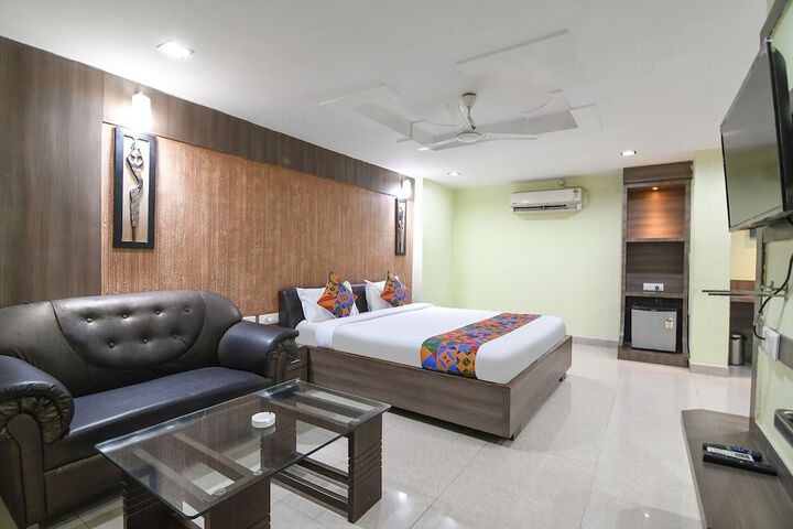 Room 14 of 32
