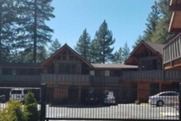 Hotel Exterior 694 of 828