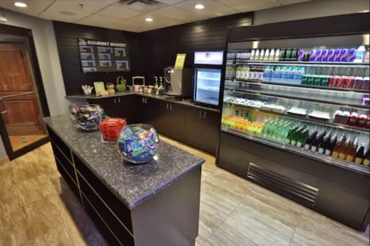 Snack bar