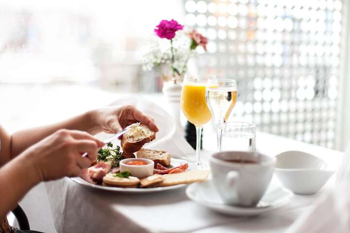 Breakfast/Coffee Service 120 of 141