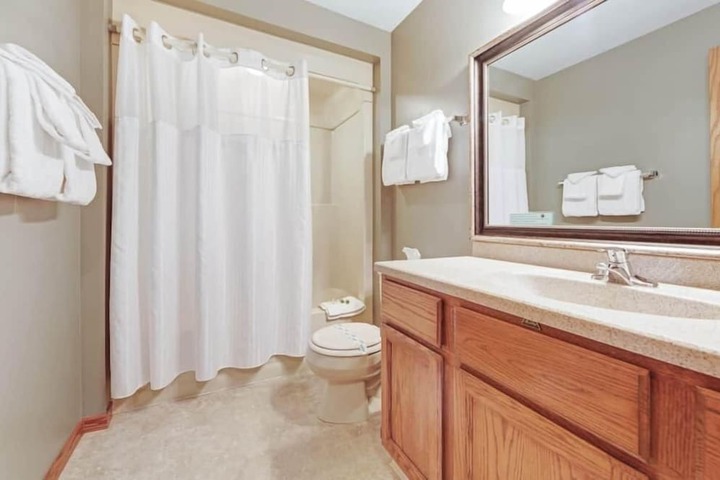 Room 10 of 47