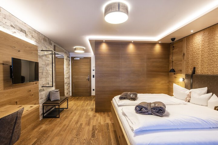 Room 14 of 78