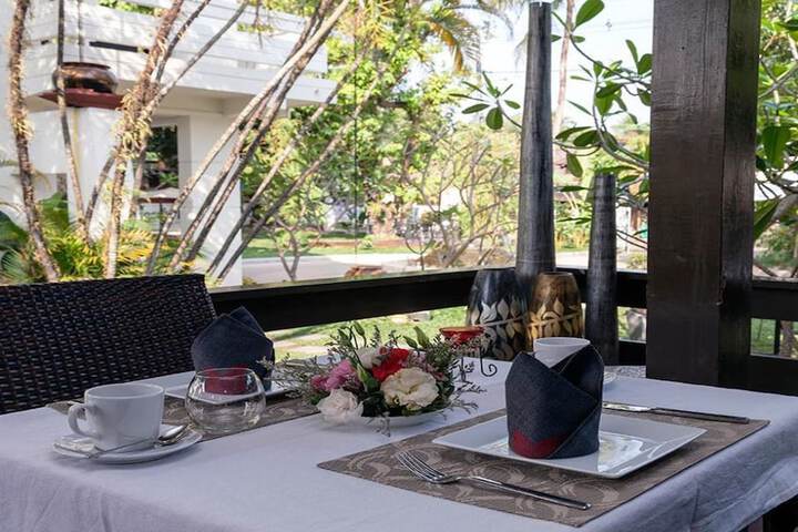 Dining Photos