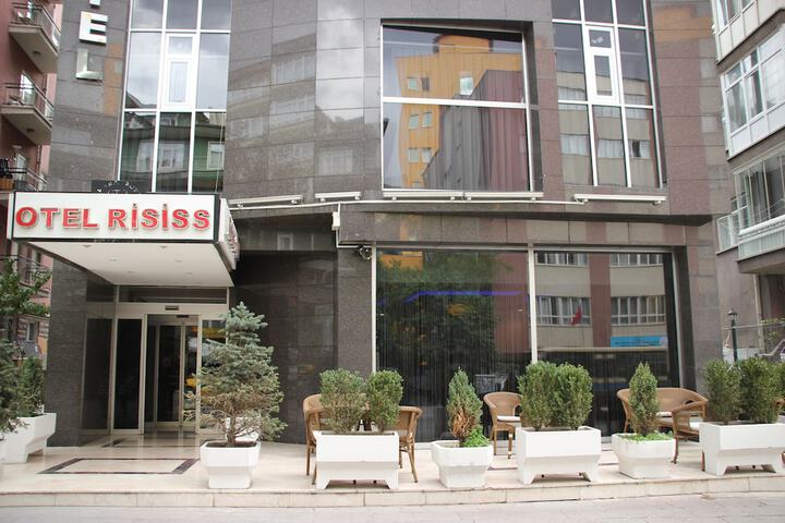 Hotel 90 of 90