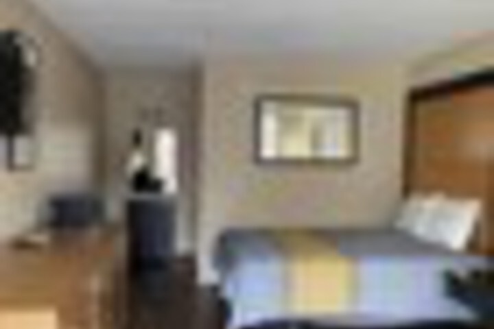 Room 20 of 120