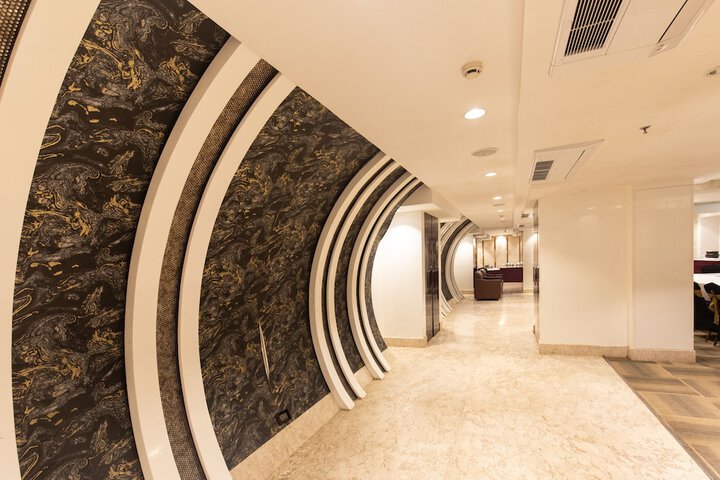 Ballroom/Hall 54 of 70