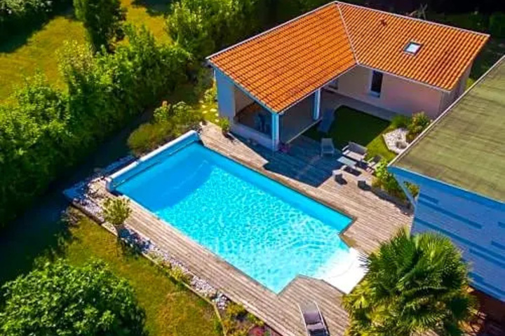 Pool 12 of 16