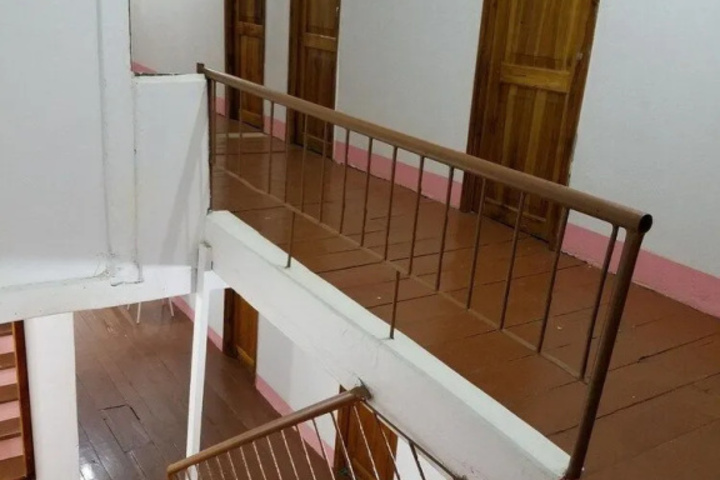 Room 9 of 11